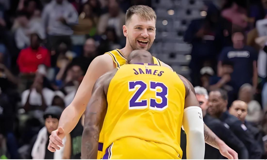 咋了你不服啊！东契奇砍60分，阿德巴约有意见啊，又开始拿83分说事了
今天湖人战