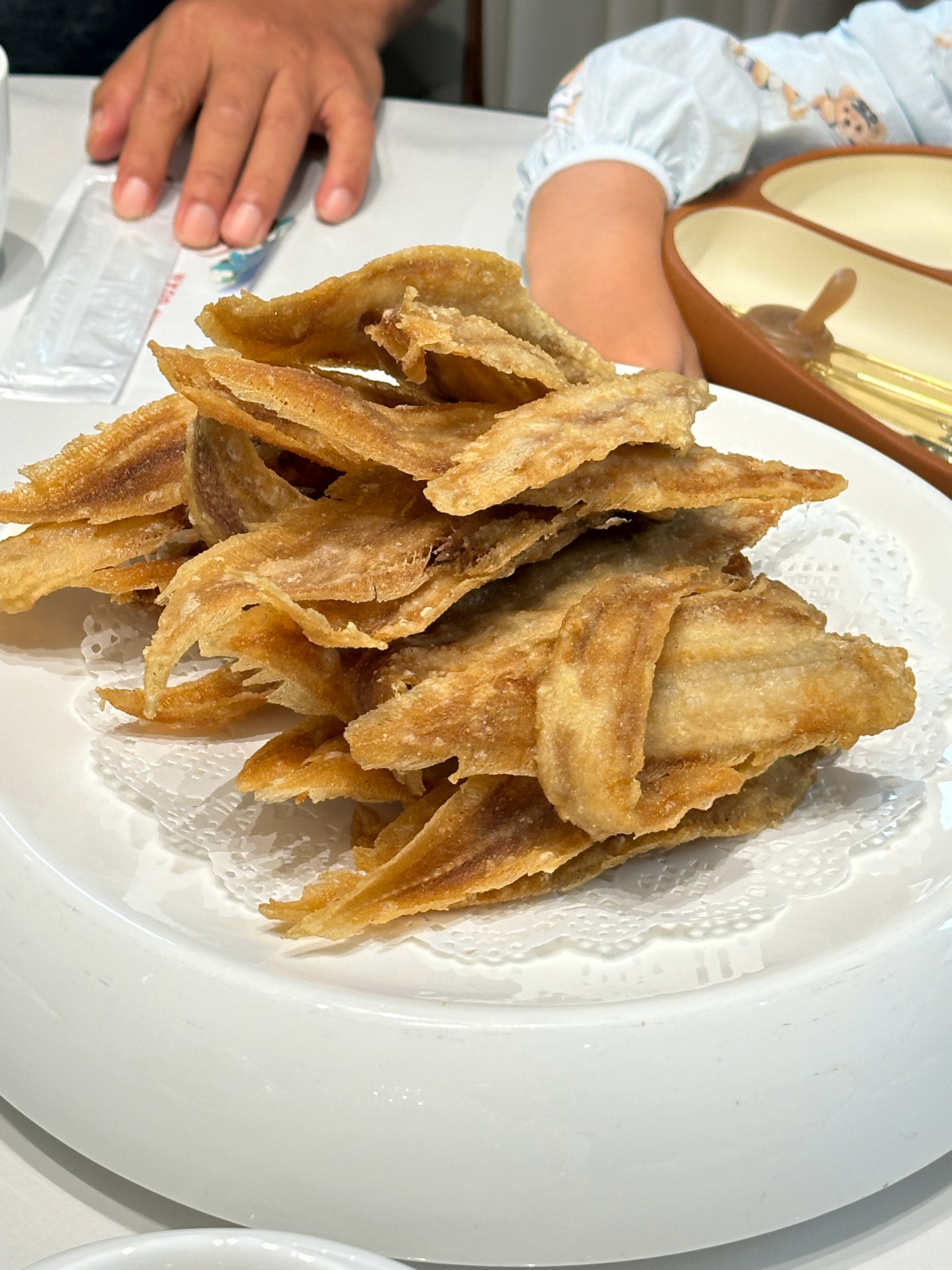 又来吃海鲜了 咱盘锦这菜量 嘎嘎到位 