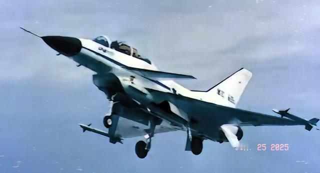 以色列又开始睁眼说瞎话了！居然大放厥词，污蔑咱们的歼 - 10C“抄袭”，这纯粹