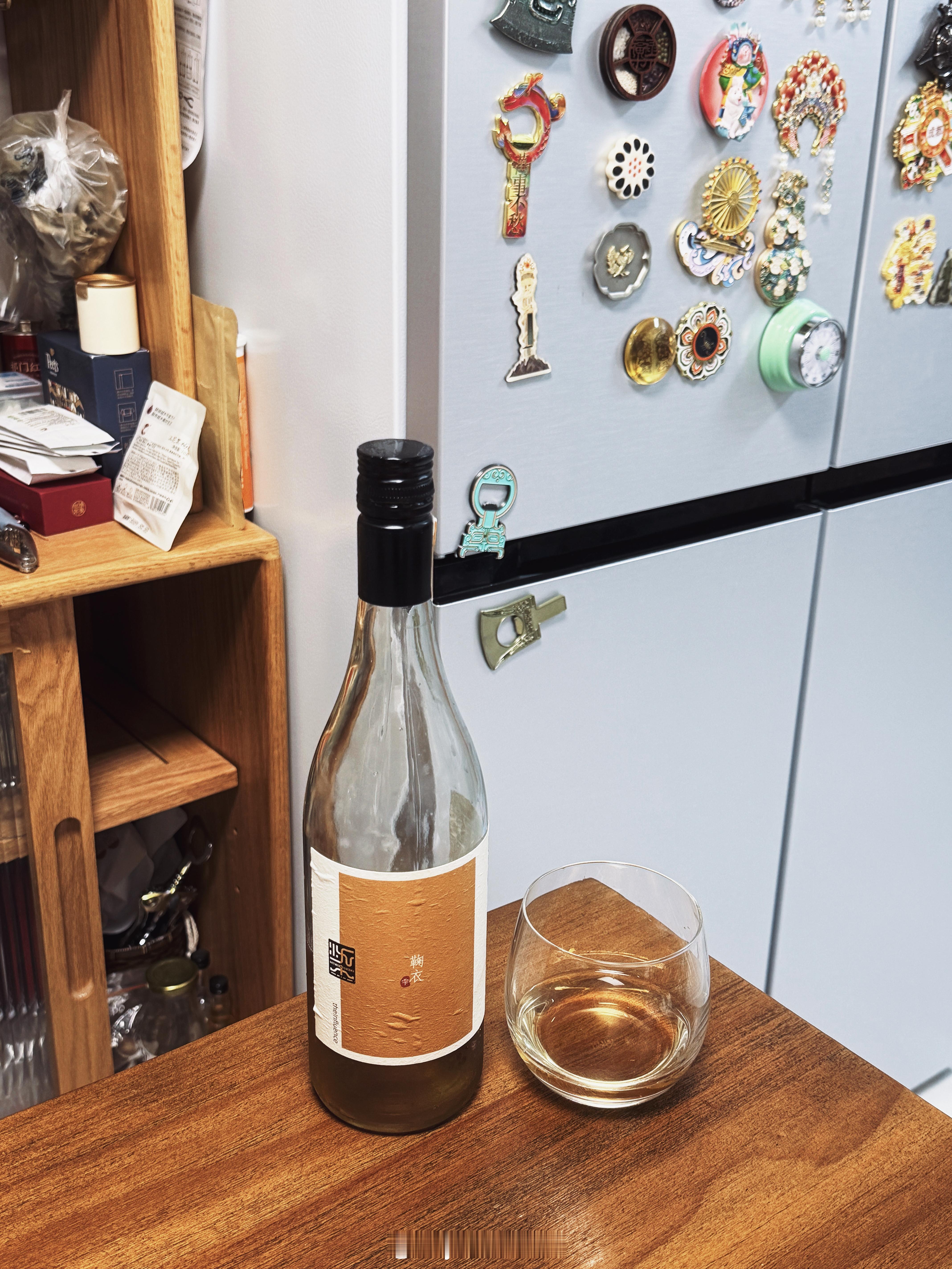 随手买的酒竟然超级好喝而且完全尝不出来有将近十度ʢᵕᴗᵕʡ牛饮了 