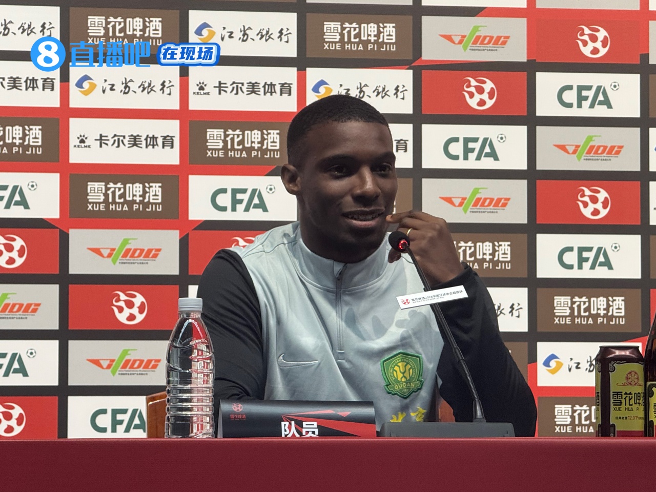 直播吧在现场|法比奥：我正在上中文课，很期待国安球迷呐喊助威