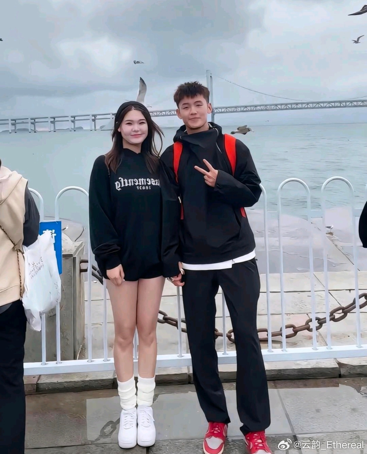 有网友说三年而已长 胖了40斤， 男生把女生养的太好了 ​​​