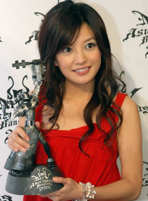 【赵薇音乐战绩获奖不完全统计】MTV亚洲大奖获奖 2006 中国内地最受欢迎歌手