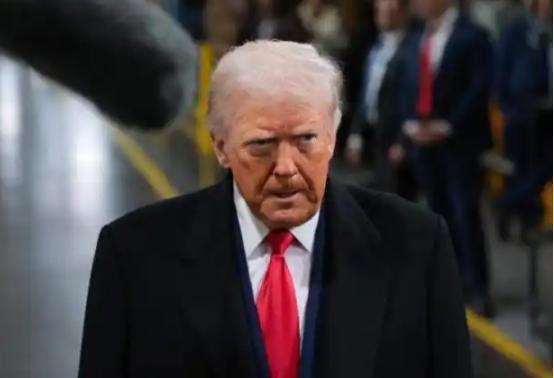 美伊冲突升级，全球各国呼吁冷静克制，欧洲主要大国集体避战：英国指责美军行动非法，