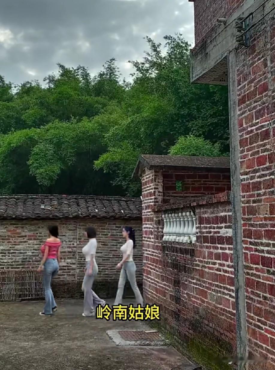 这是走秀吗？