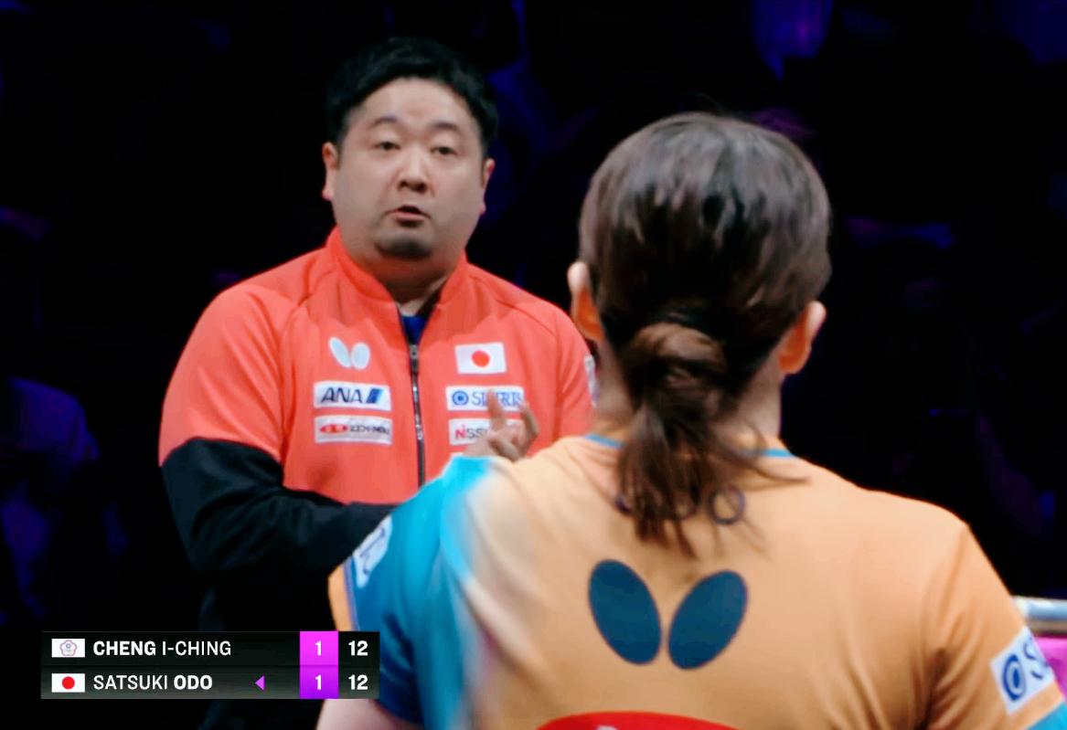 过分！大藤沙月比赛过程中，居然和教练沟通去了！

我发现日本队经常这样，
张本智