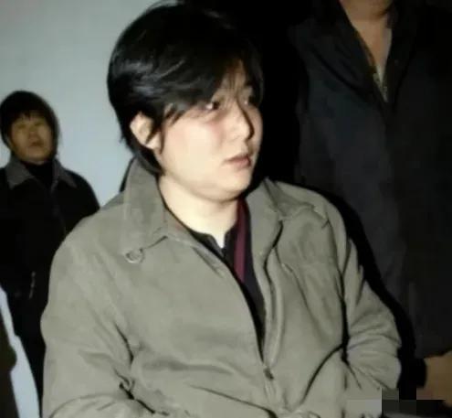 1988年10月17日，一封“急事速归”的电报，将正在西安出差的李静芝猛地拽回家