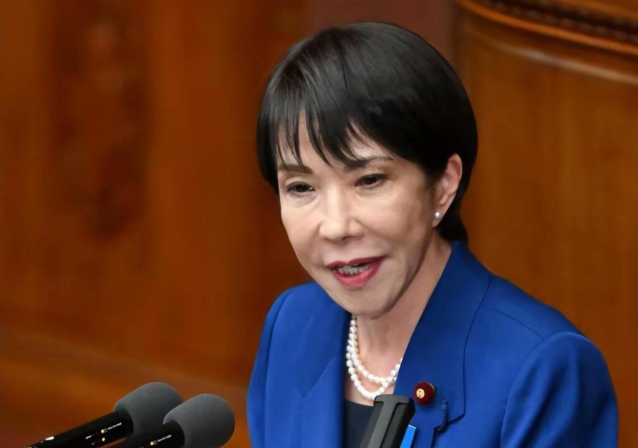 最近中国军网在海外发布备战视频，11月五大战区接连发布带“备战”“作战”关键词的