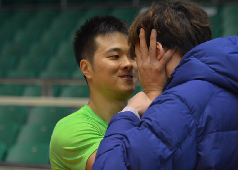 孟铎社媒晒出与丁彦雨航的聊天记录：退役快乐兄弟