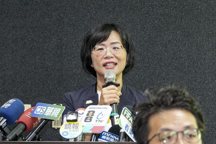 苏巧慧称毒油案「中央地方各自负责」　李四川竞办：你爸当年可不是这样说

梅花新闻