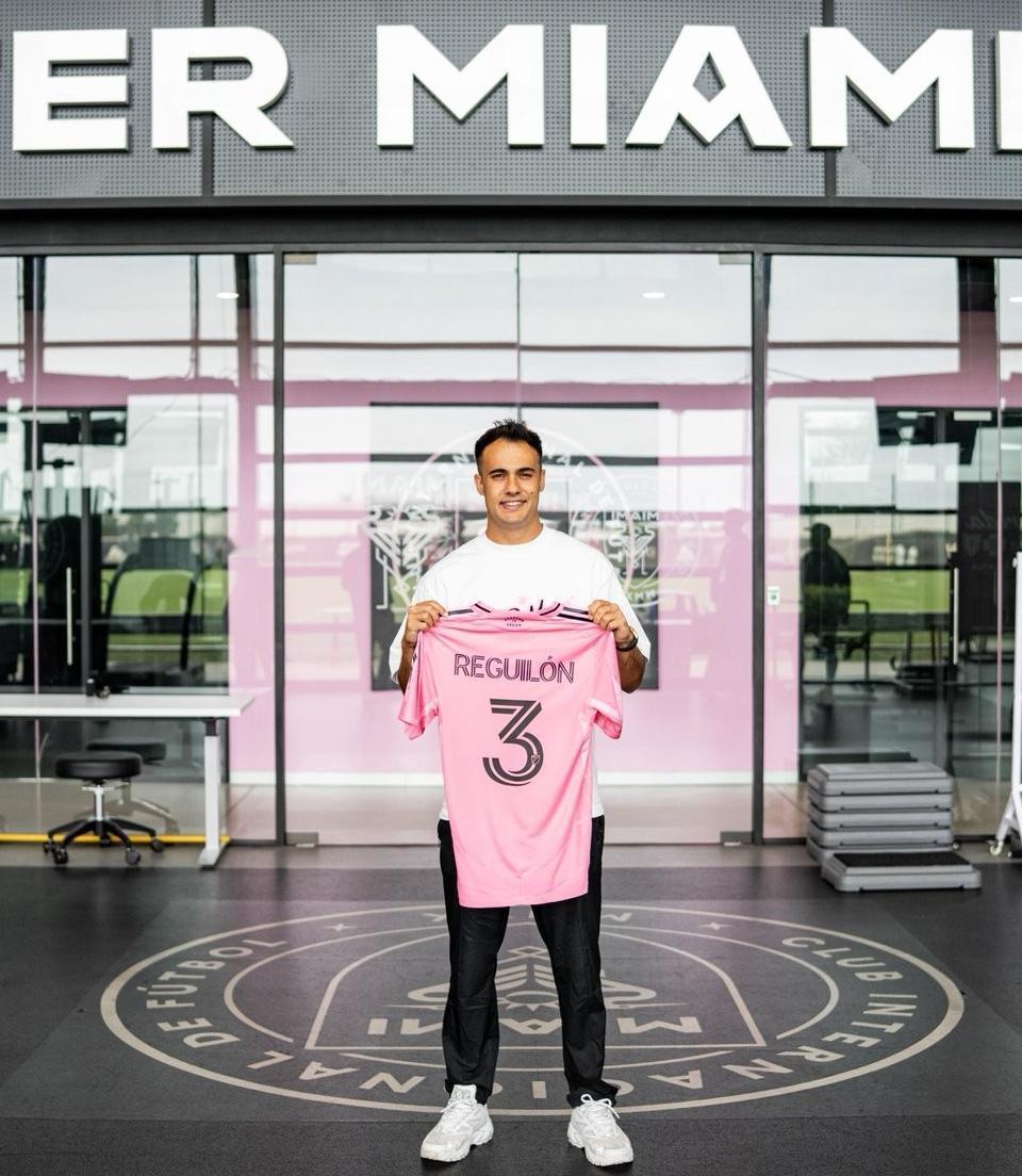 梅西得到了新帮手？这还真不一定！迈阿密国际宣布与29岁的西班牙左后卫雷吉隆签约，