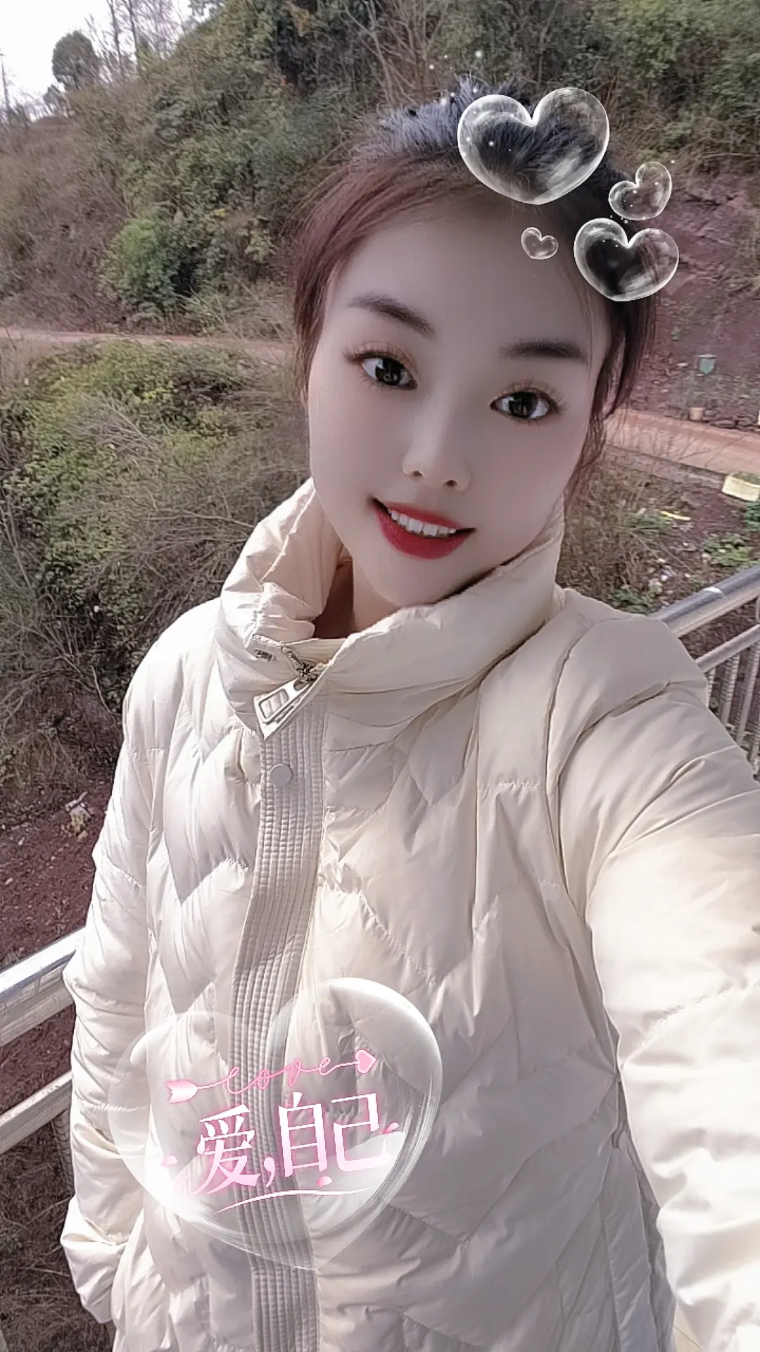 你们过年的准备好了吗？我还找不到吃啥子，去你们家过年好不好😂