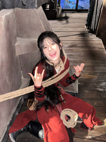 #赵露思珠帘玉幕片场九宫格##赵露思片场live#《珠帘玉幕》片场赵露思的九宫格