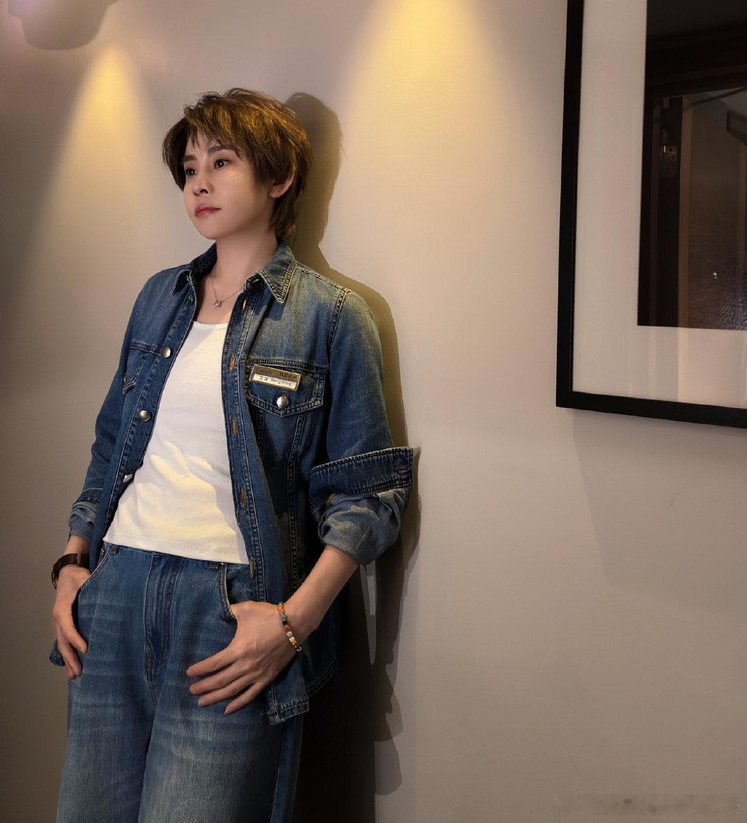 王濛的隐藏彩妆技能被发现了合伙人观后感伦敦合伙人 营业的时候持续成长，王濛慢慢熟