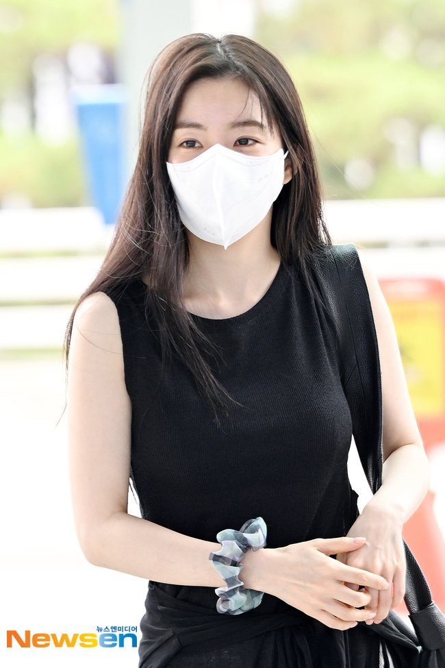 Irene🌸裴珠泫 260619 仁川机场出发  irene相关 新闻图姐姐?