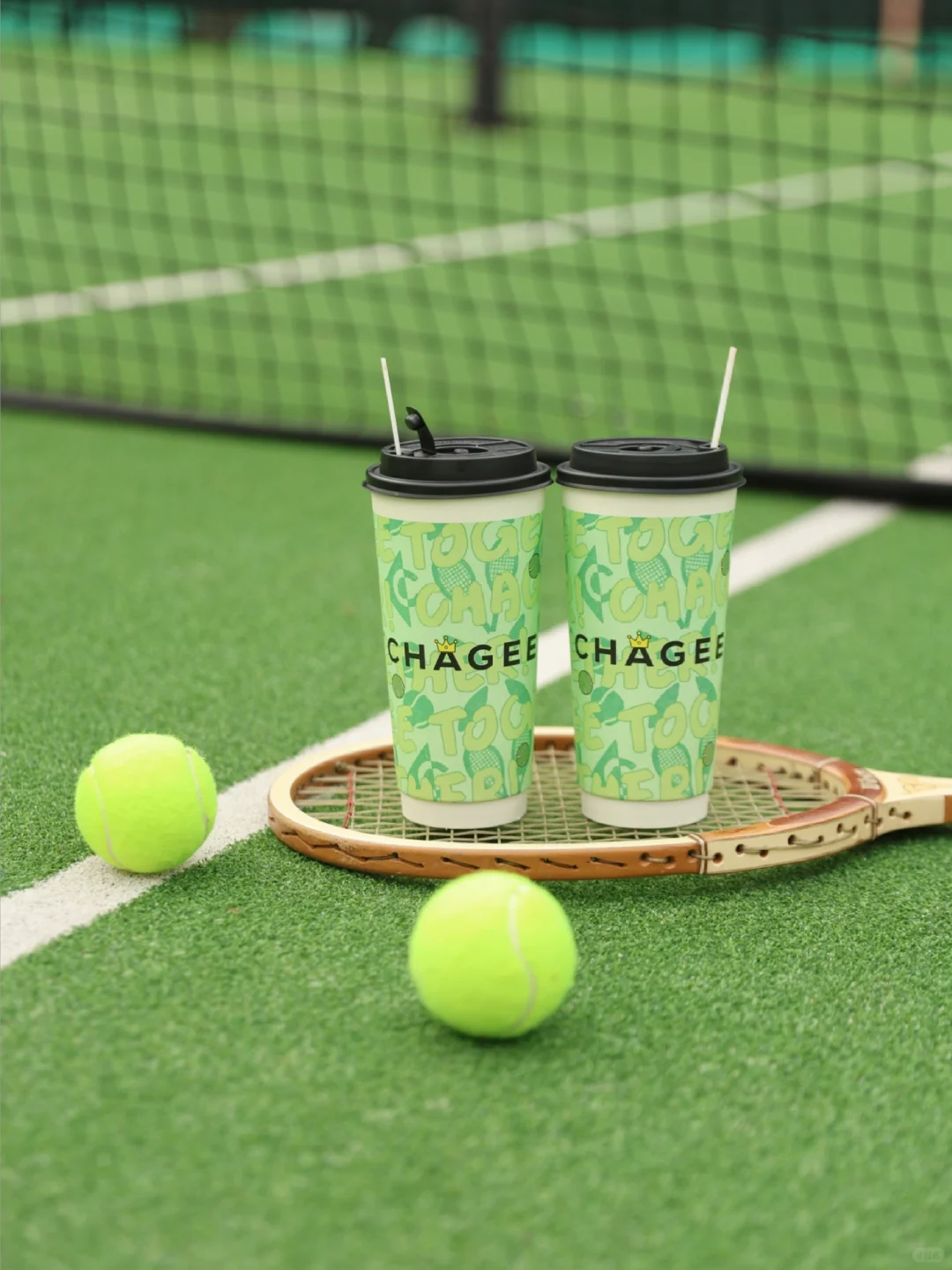 上球场🎾我就够漂亮