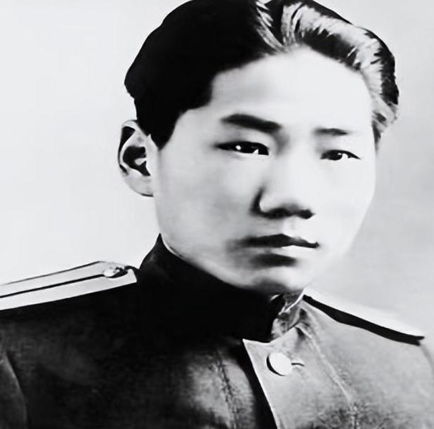 抗美援朝时期，蒋介石在台湾家里得到了毛岸英牺牲的消息，原本以为蒋介石会“幸灾乐祸