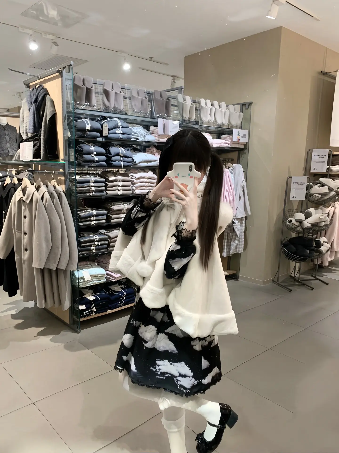 生活不停殴打我 一怒之下变成非常好吃的年糕(●°u°●) 」