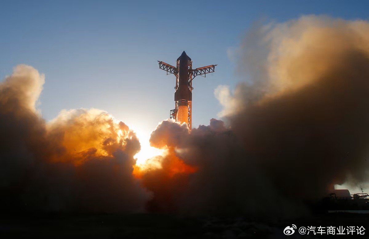 马斯克SpaceX计划募资1.75万美元，将创最大规模当地时间3月10日，路透社
