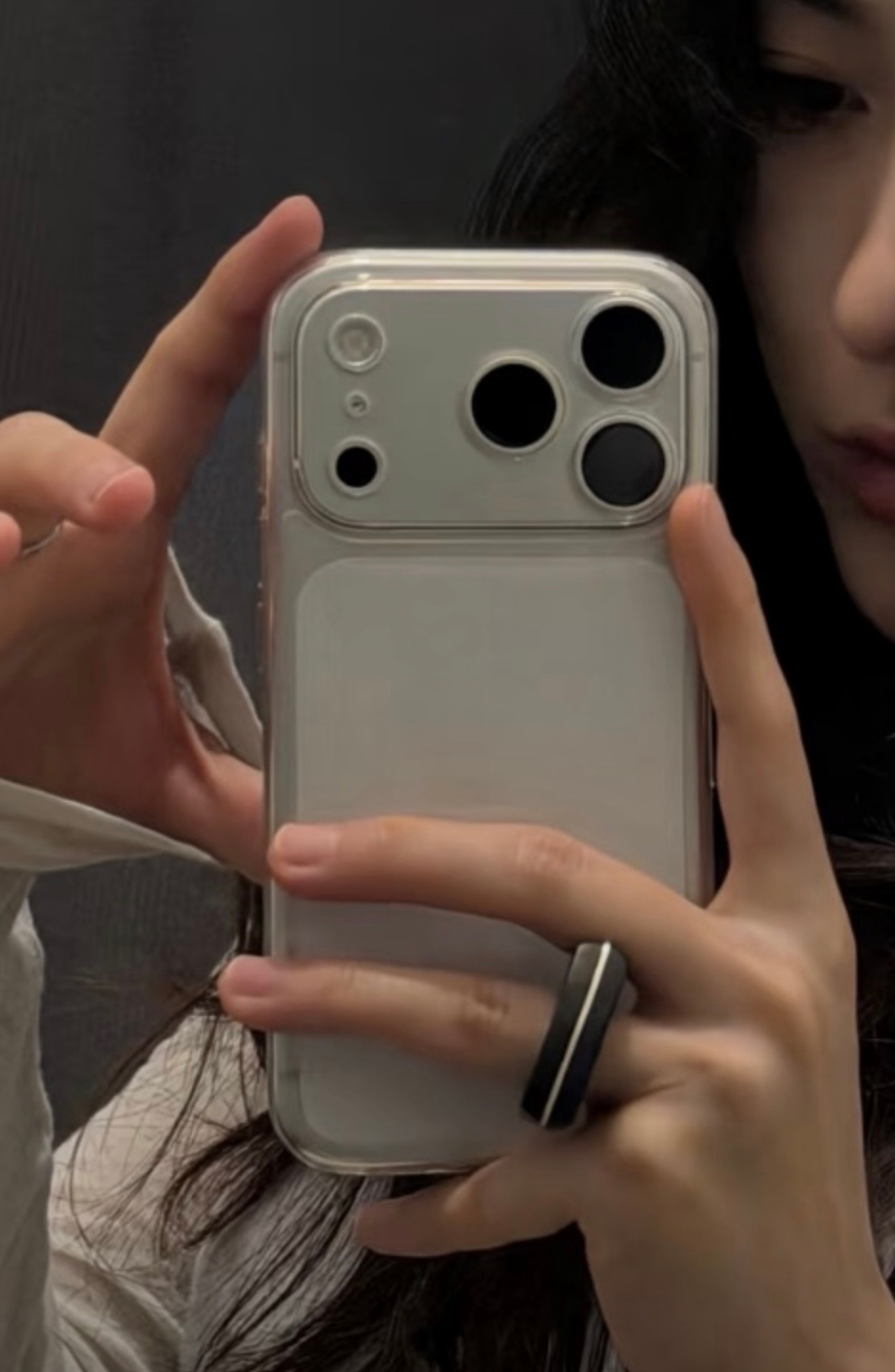 真不是我瞎说，女孩子真的喜欢用 iPhone ，具体为啥，我也说不上来。🤷♀️