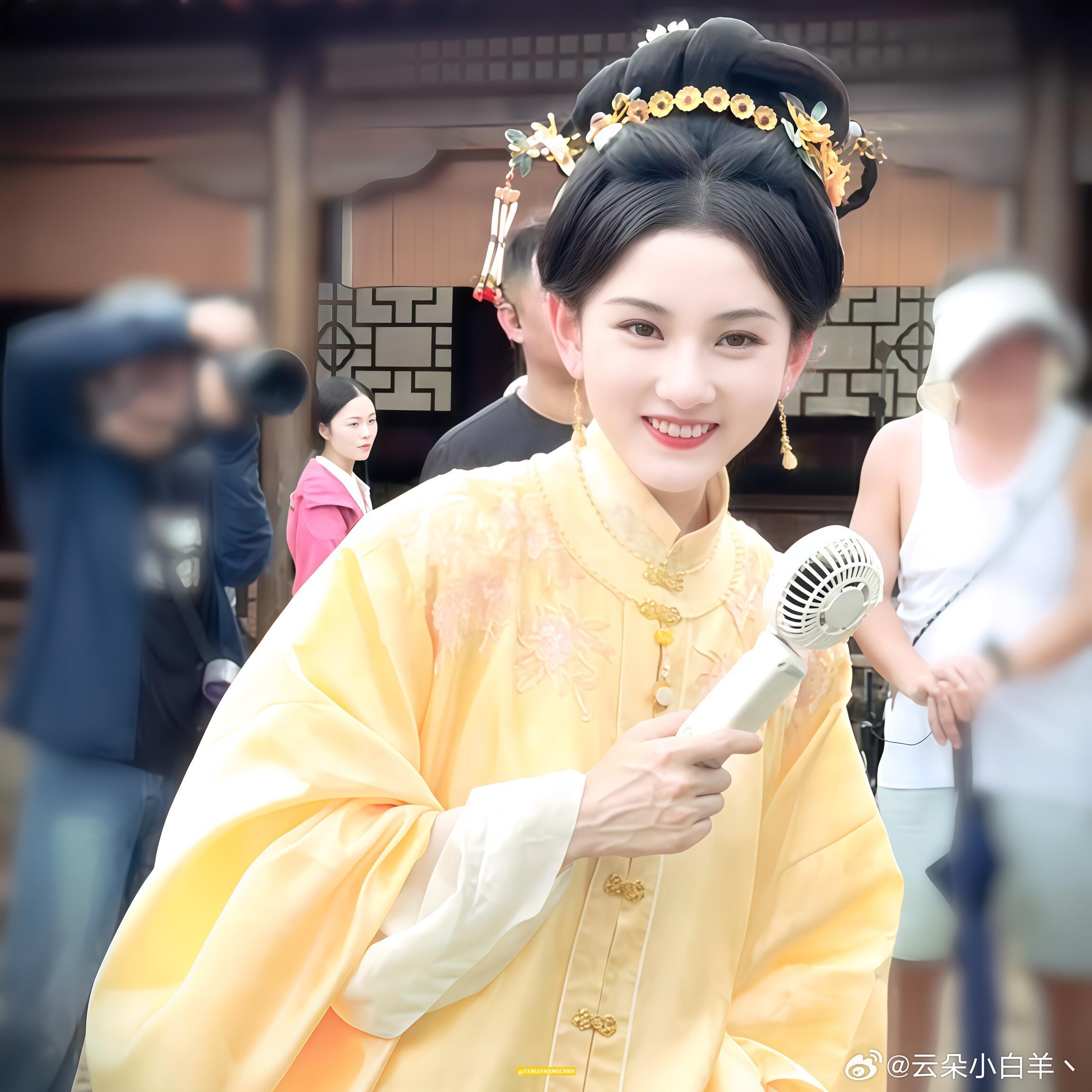 宋祖儿 表妹万福杀青大吉，都来看宋祖儿演的甄嘉芙|||从炎热的夏天到充满冷气的秋