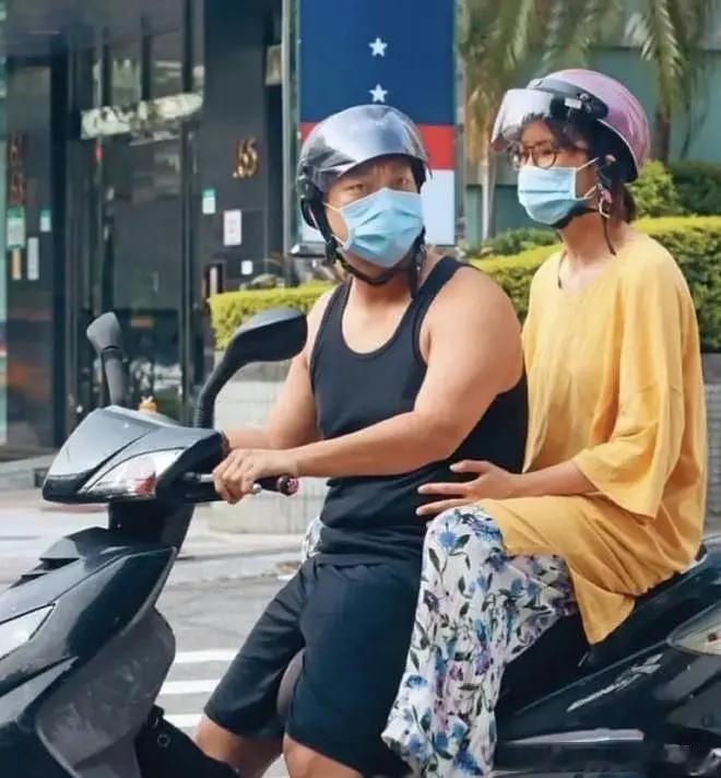 妈呀，网友说这是曾沛慈和他老公！！！
