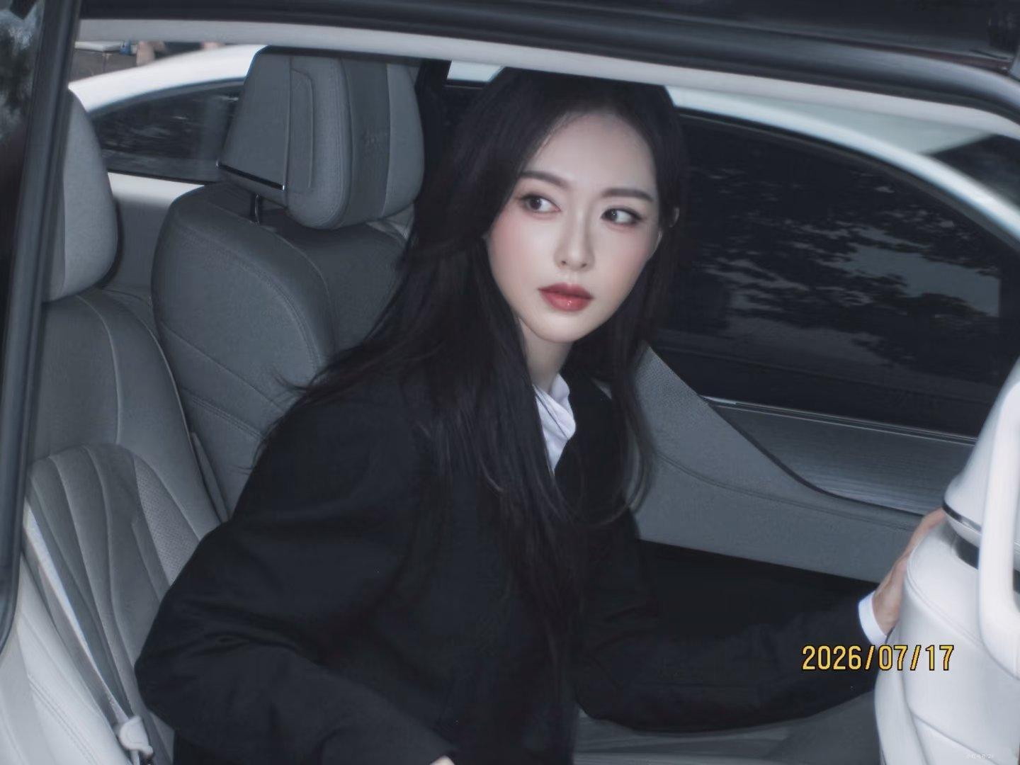 唐嫣 我天！！  这也太美了啊啊啊啊啊啊  工作室终于用上了ccd
