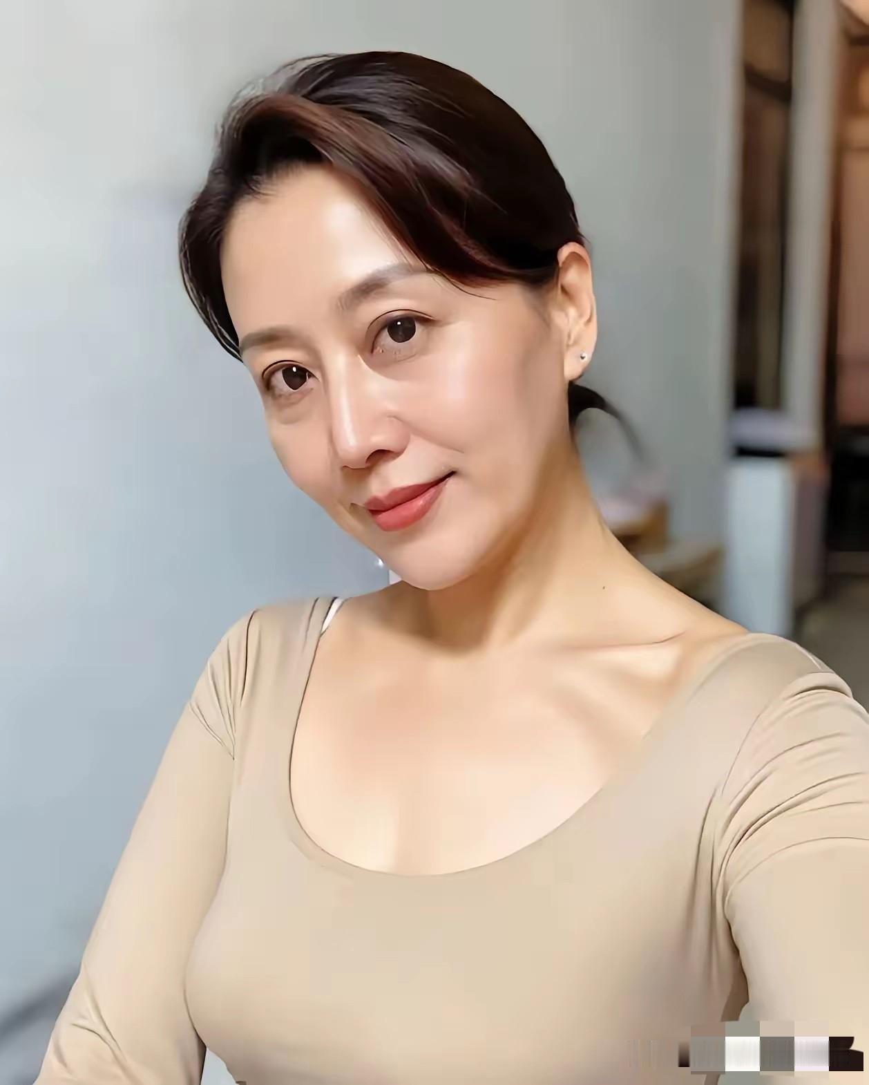 偏瘦的女人
结婚以后99%都是生儿子
我不知道大家有没有注意这个现象
反正在我的