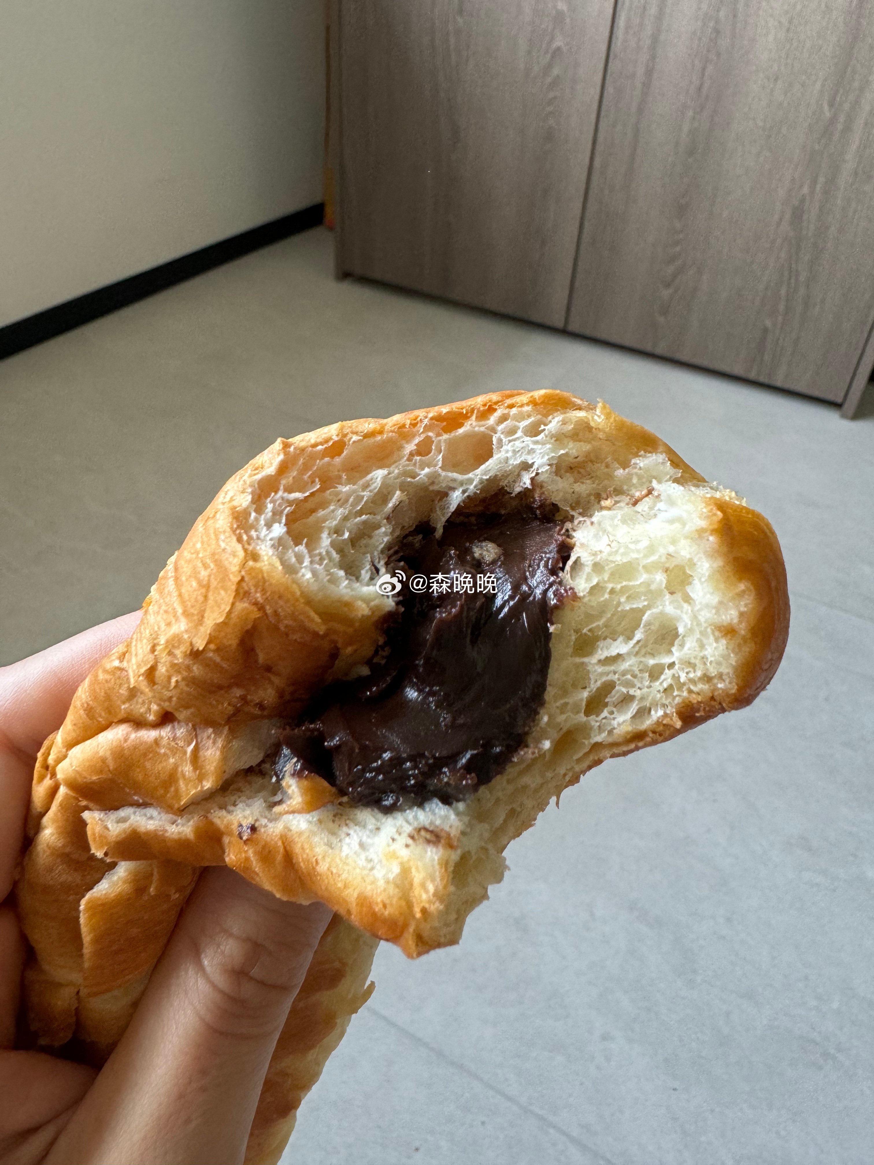桃李巧乐角，说好当早餐的，结果下午茶也是它，夜宵也是它，我本人快变成它了。桃李面