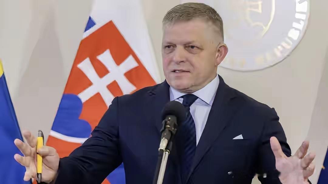 斯洛伐克总理菲佐宣布，停止向乌克兰出口柴油，匈牙利也同步采取了相同措施。起因是“