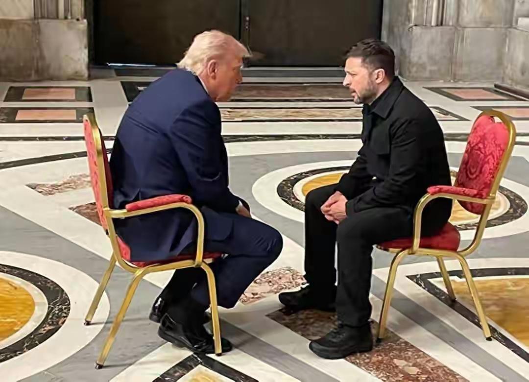 特朗普急喊救命！医保暴涨+抢油闹剧，这事和你我钱包都有关
 
1月6号特朗普急得