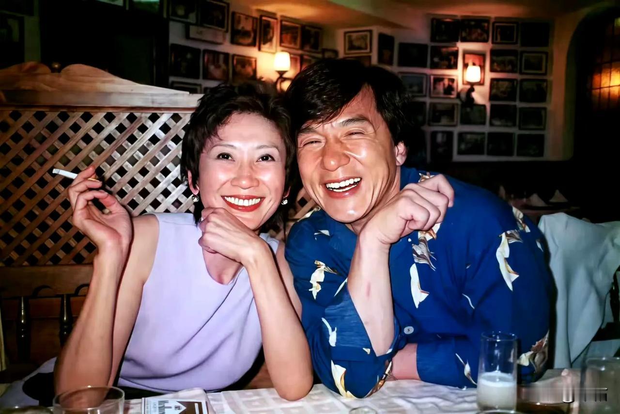 一代电影人终归老去！
施南生这个名字初听像男士，后来知道她是一位才华横溢的女子。