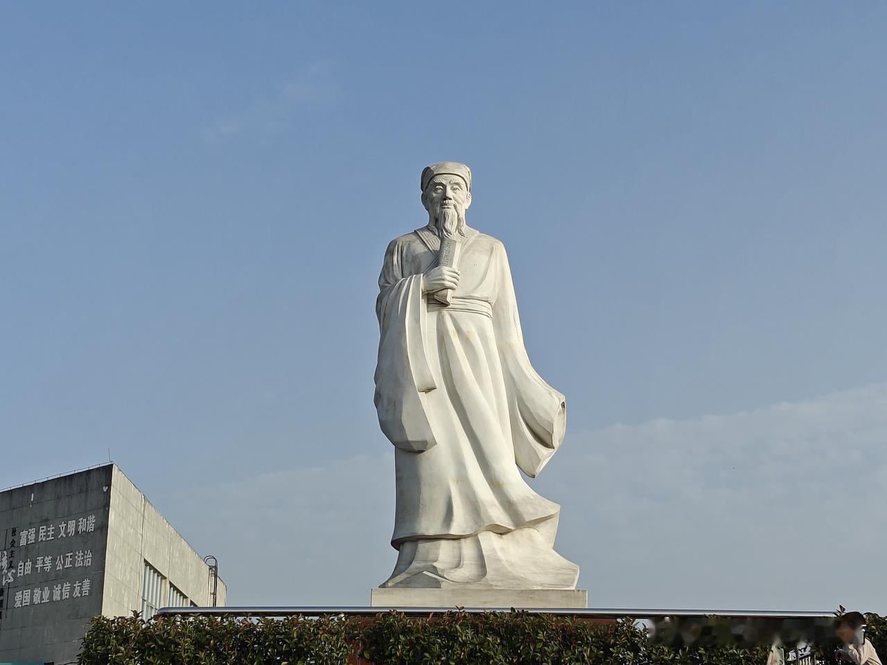 冬日生活打卡季看看这是哪位名人？