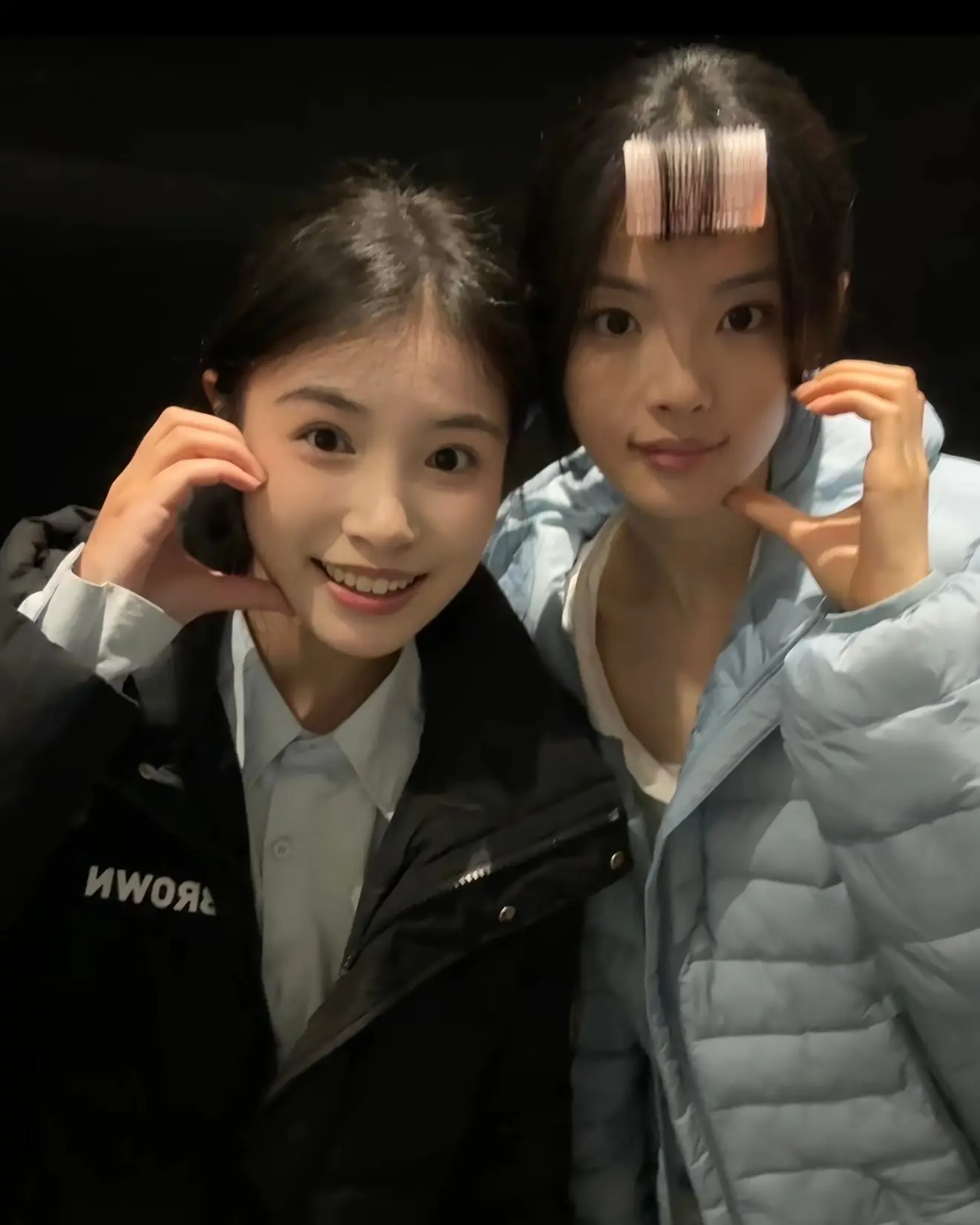 太阳雨杀青 部分工作人员分享合照！我们超越人缘真好！       cr网络素材