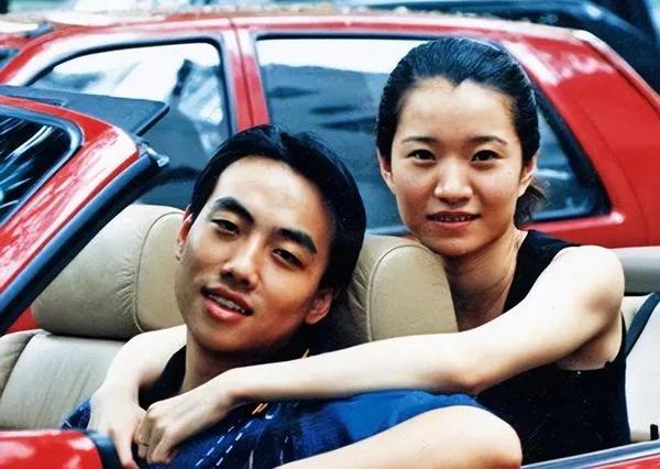 盘点五位国乒名将的太太，看看哪一位的老婆最漂亮？
第一位，马龙曾经创造了乒坛历史