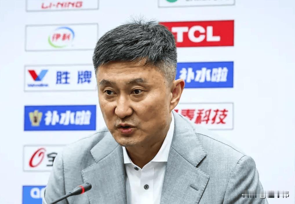 徐杰争气！杜锋谈徐杰：

“徐杰今晚的表现有所回升。”

“之前的比赛确实没打好