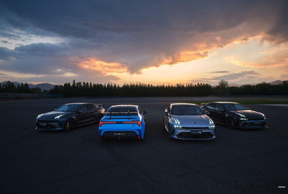 中国首款自研量产TCR赛车亮相 刚刚，正式宣布，将在12月6日发布全球首台中国品