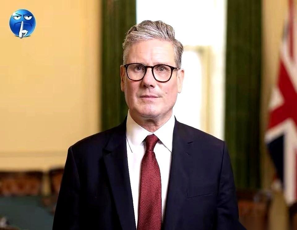 英国人这次没废话，直接把手伸进别人的保险柜，掏出了7.52亿英镑。
就在最近，这