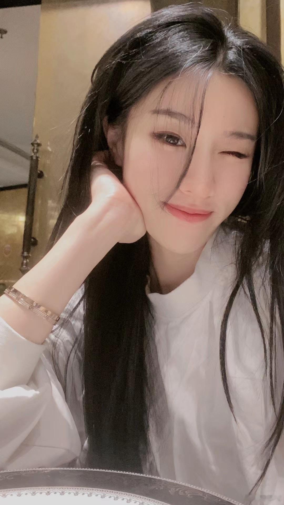 终于玩够收心了 ​​​