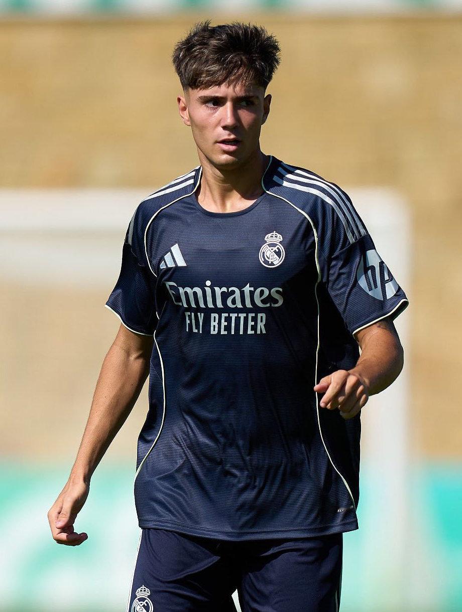 阿斯报：皇马将提高巴尔德佩尼亚斯的薪水，他的合同已在上赛季续签至2029年，并将