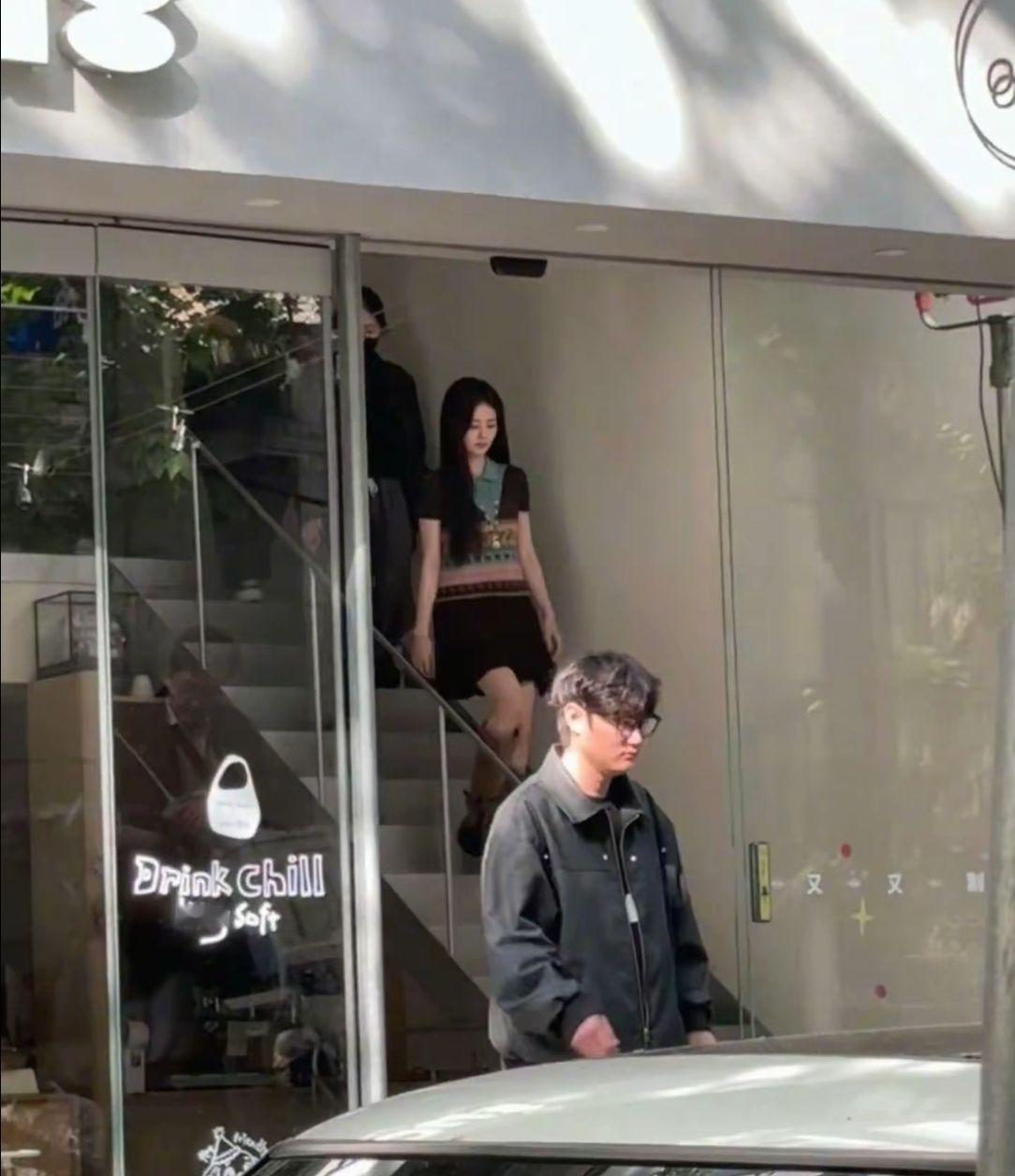 白鹿周翊然辟谣白鹿周翊然单身状态 白鹿周翊然辟谣，白鹿周翊然单身状态，咱就说当天