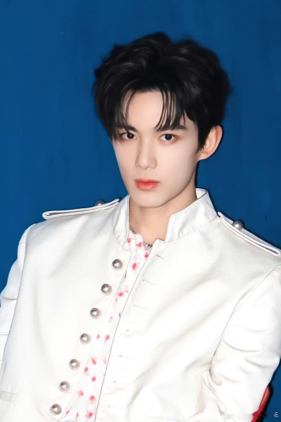 这是爱豆那谁是吴磊三石弟弟这么让人惊喜的吗果然不会打扮自己的明星不是好明星 