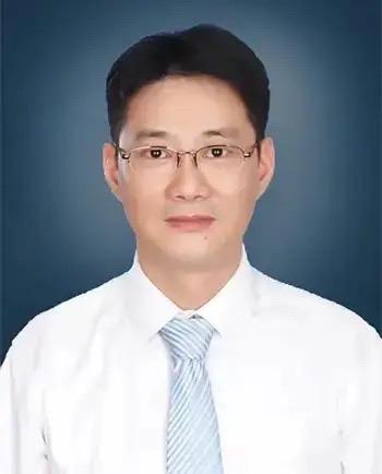 恒大事件里，被许家印坑得最惨的人，并不是那些投资人，实则南通三建黄裕辉才是受伤最