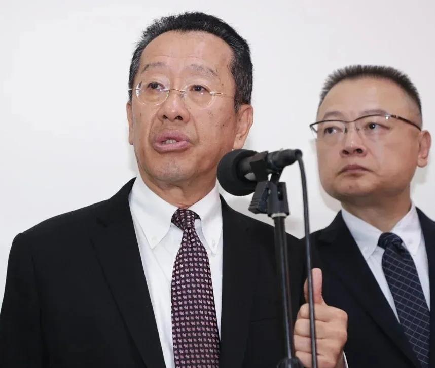 大陆试射洲际导弹，台防务部门顾立雄强硬表态

8日，针对大陆在相关海域的导弹试射