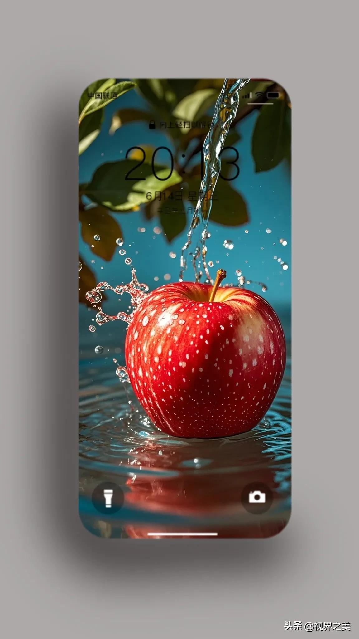 清新苹果特写，水滴瞬间定格，自然之美尽显！🍎💧