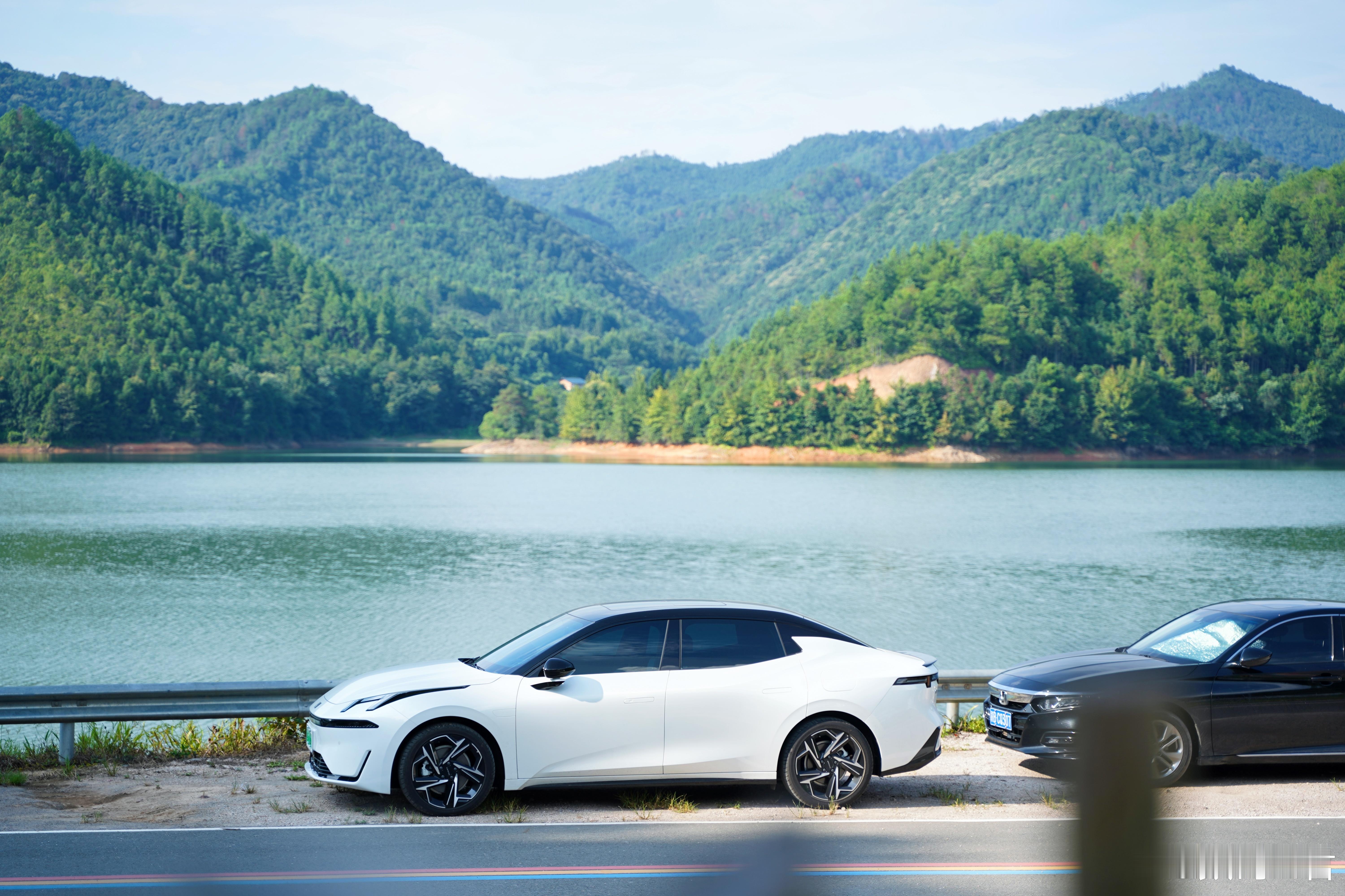 #领克EM-P超电双子星交付破十万辆#十万分之一.[爱你] ​​​