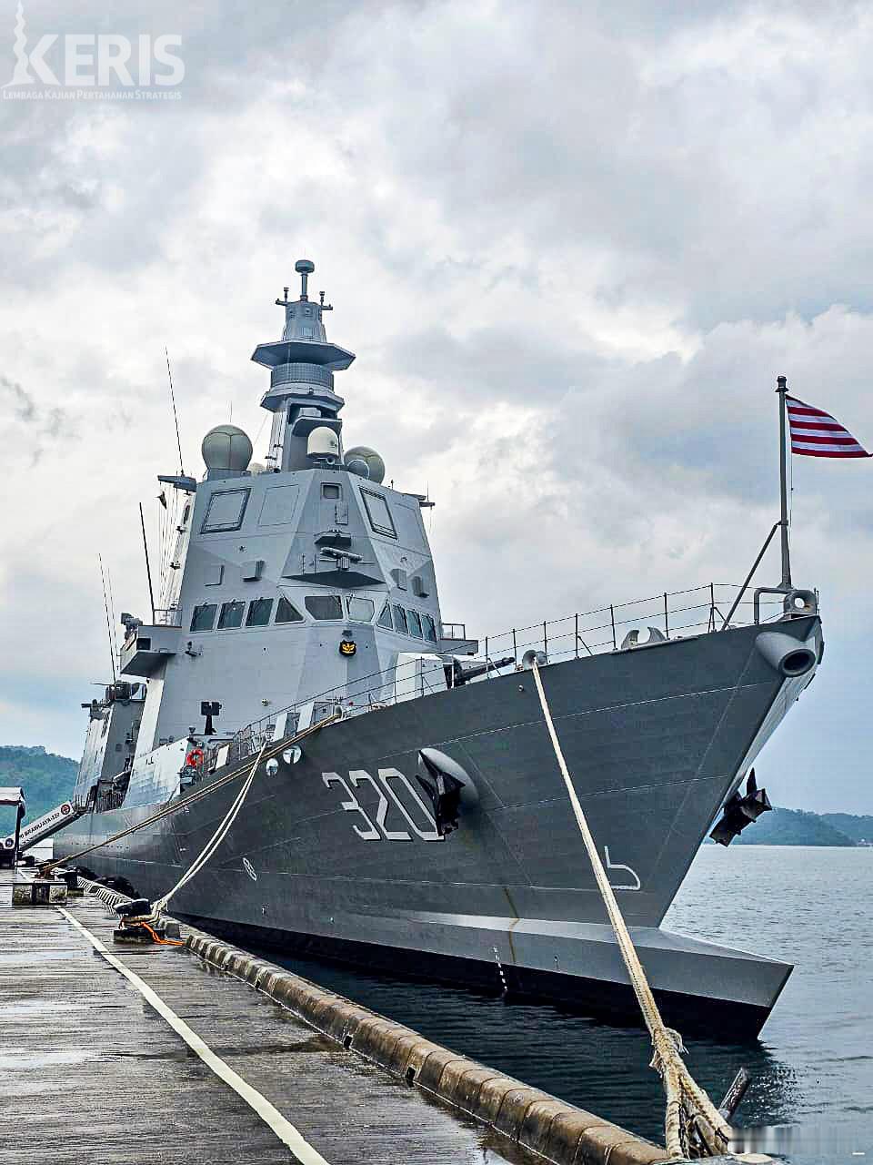印尼向意大利订购的“KRI Brawijaya”号近海巡逻舰今天抵达印尼楠榜海军