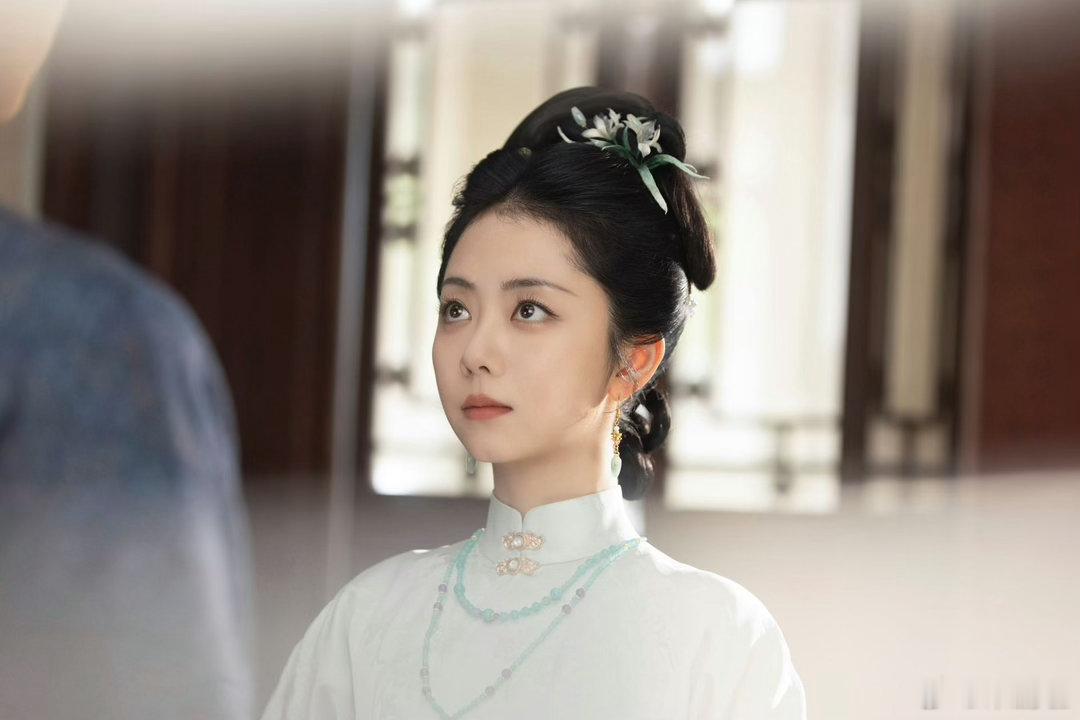 谭松韵说第一次演到80岁 从少女演到80岁，谭松韵说第一次，我们也是第一次看她在