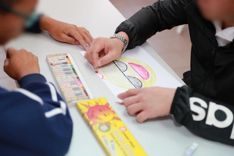 生活里很多家长都有同款烦恼：明明满心都是为孩子好，张嘴就变成指责；想跟孩子好好聊