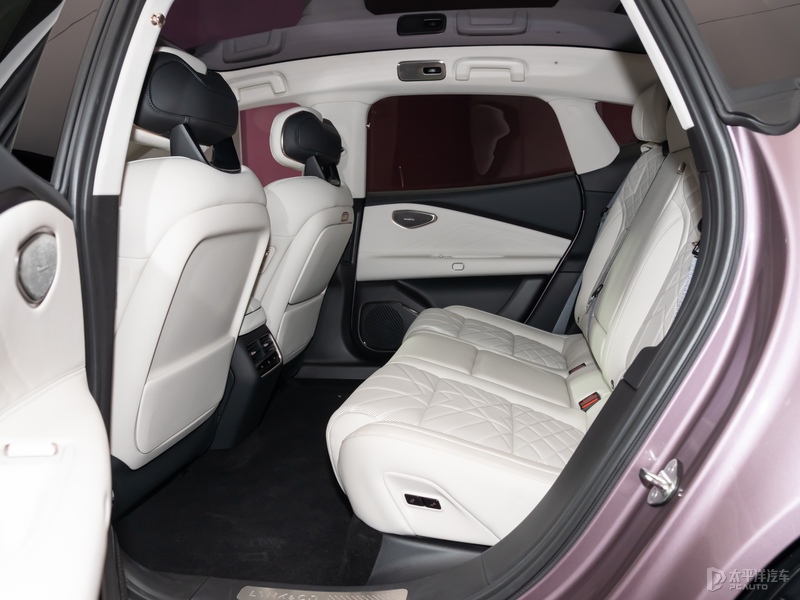 领克10 EM-P将于9月8日上市 纯电续航240km